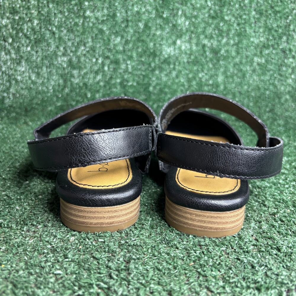 b.o.c. Sandals Slingback Closed Round Toe Flat Comfort Black Womens Size 9.5M - Picture 4 of 12